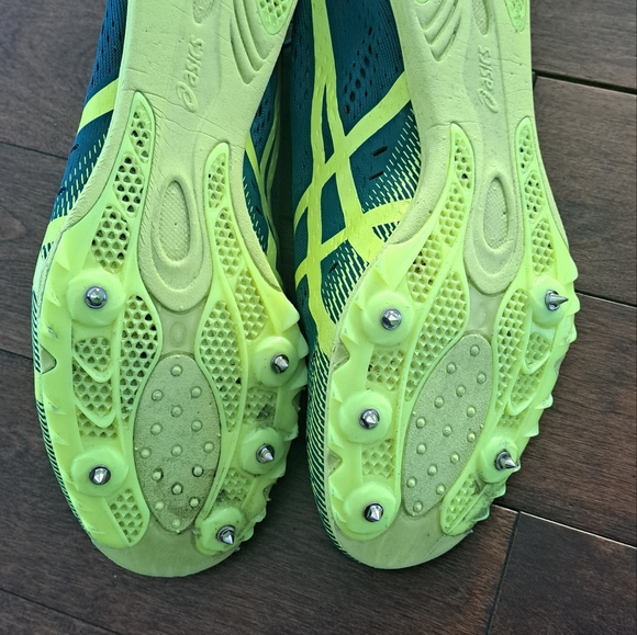 Spike running shoes - Picture 3 of 6